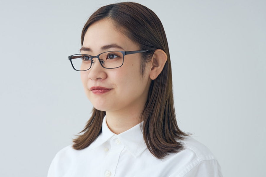 Wellington Frame Recommended for First-Time Glasses Wearers / Business